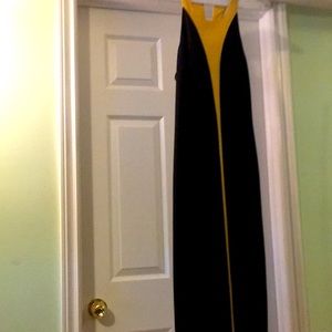 Long sleeveless  black and yellow dress